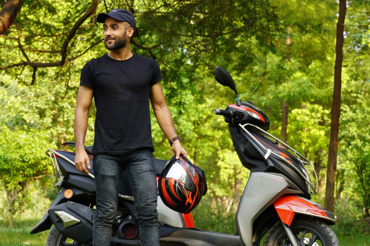 EV bike monthly installment calculator Pakistan